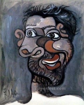 パブロ・ピカソ Painting - ひげを生やした男の頭 1940年 パブロ・ピカソ